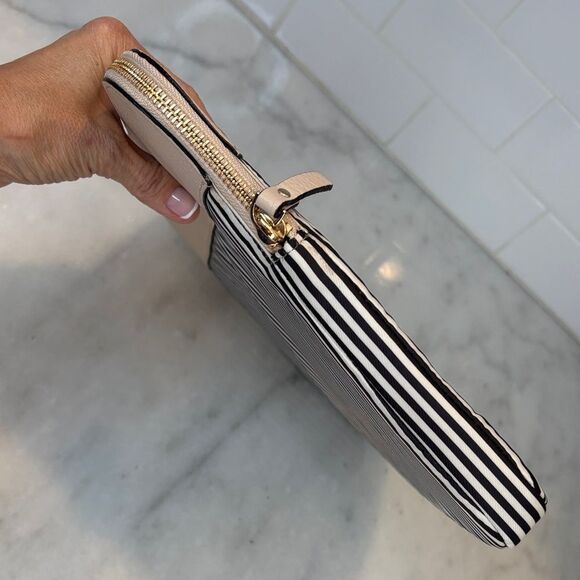 Kate Spade Stripes Universal Laptop Sleeve - Picture 7 of 16